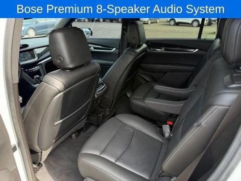 Used 2022 Cadillac XT6 Premium Luxury AWD/4WD image 14