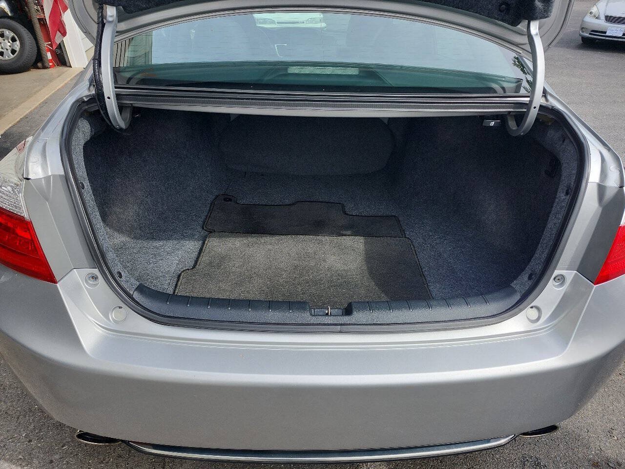 Used 2015 Honda Accord EX-L image 6
