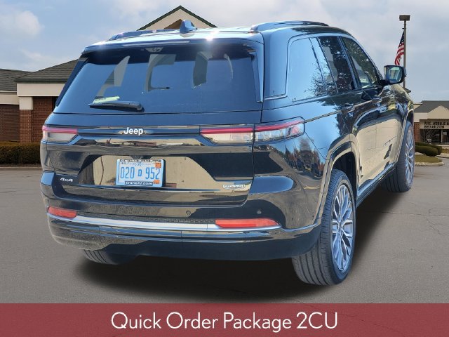 Used 2026 Jeep Grand Cherokee Summit AWD/4WD image 3