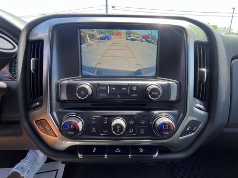 Used 2019 Chevrolet Silverado 1500 LT w/ LPO, Chrome Package AWD/4WD image 12