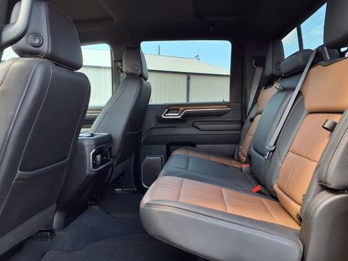 Used 2024 Chevrolet Silverado 3500 High Country AWD/4WD image 13