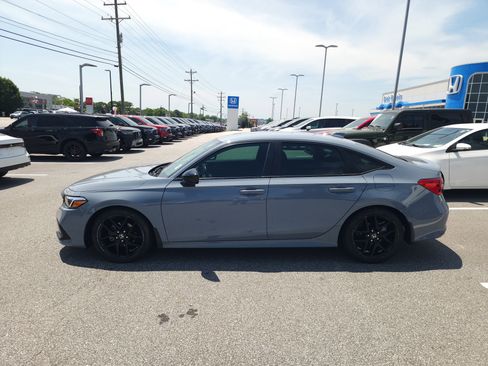 Used 2024 Honda Civic Sport image 7