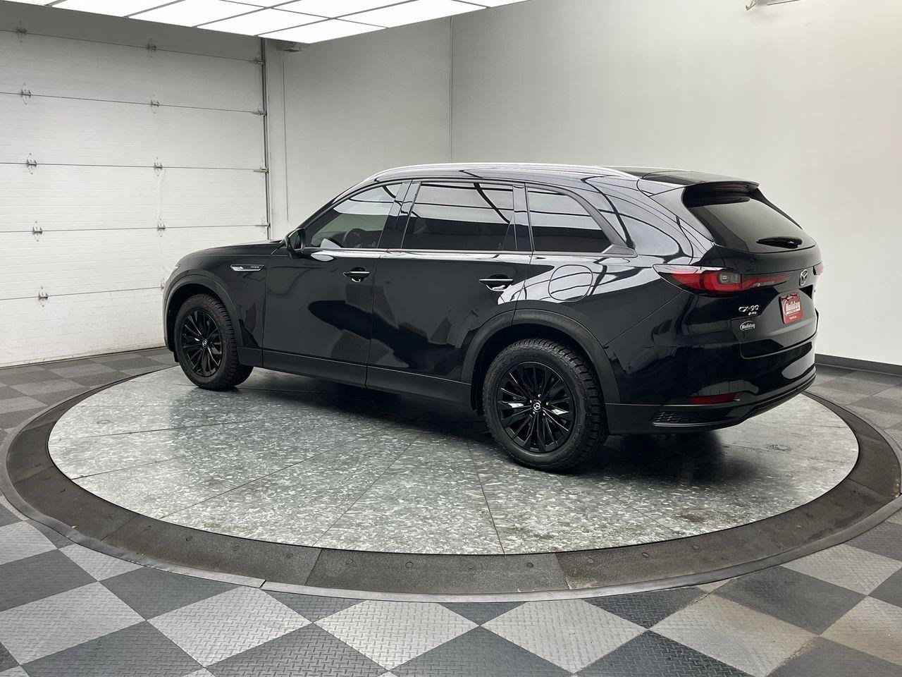 Certified 2024 MAZDA CX-90 Plug-In Hybrid w/ Preferred AWD/4WD image 2