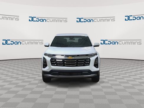 New 2026 Chevrolet Equinox LT w/ Safety and Technology Package AWD/4WD image 3