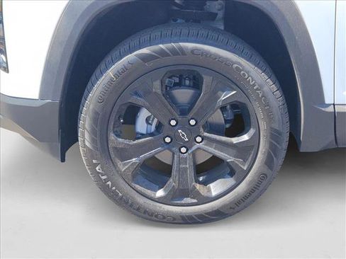 New 2026 Chevrolet Equinox LT w/ Midnight Edition FWD image 10