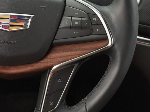 Used 2025 Cadillac XT5 Premium Luxury FWD image 15