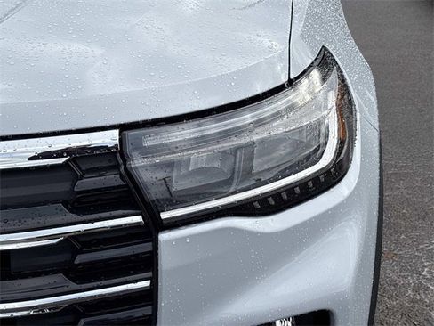 New 2026 Ford Explorer Active w/ Active Comfort Package image 10