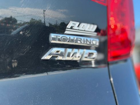 Used 2016 Honda Pilot Touring image 18