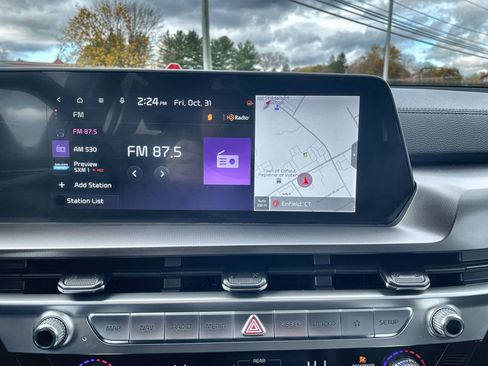 Used 2023 Kia Telluride LX image 13