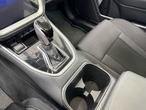 Used 2024 Subaru Outback Premium image 10