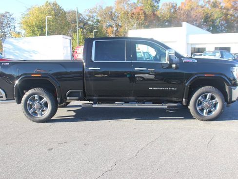 New 2025 GMC Sierra 2500 SLT w/ SLT Premium Package image 14