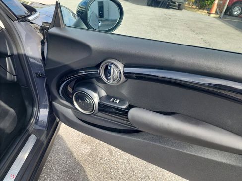 Used 2015 MINI Cooper S image 23