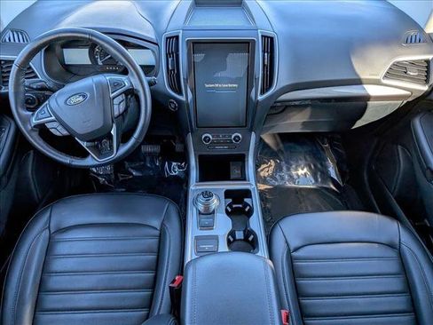 Used 2023 Ford Edge SEL image 14