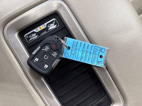 Used 2016 GMC Yukon Denali w/ Open Road Package image 39