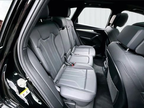 Used 2025 Audi Q5 2.0T Premium w/ Convenience Plus Package image 25