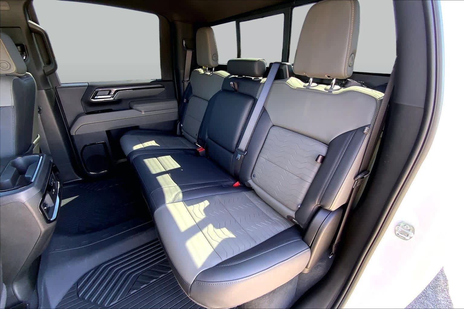 Used 2026 Chevrolet Silverado 2500 ZR2 w/ ZR2 Bison Edition AWD/4WD image 41