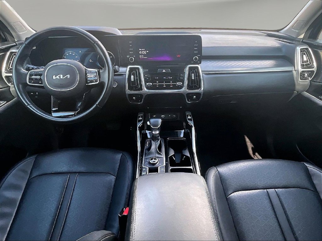Used 2023 Kia Sorento SX AWD/4WD image 9