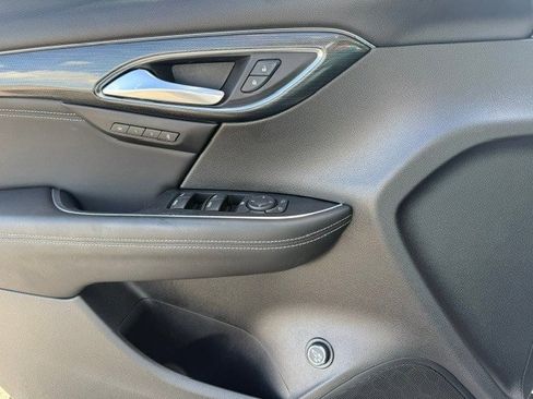 Used 2023 Buick Envision Essence w/ Technology Package I AWD/4WD image 12