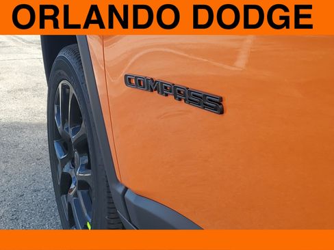 New 2026 Jeep Compass Latitude image 10