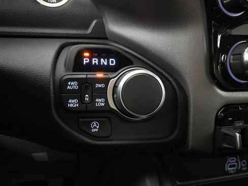 Used 2025 RAM 1500 Big Horn AWD/4WD image 30