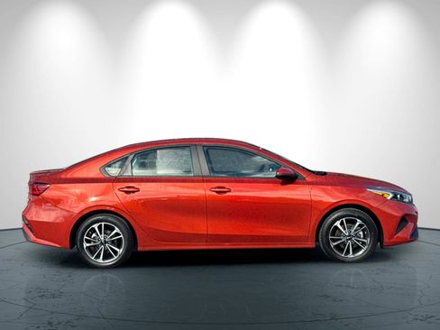 Certified 2023 Kia Forte LXS w/ LXS Technology Package image 3