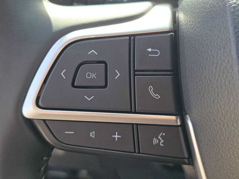 Certified 2026 Toyota Highlander XLE AWD/4WD image 30