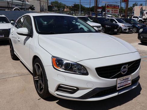 Used 2017 Volvo S60 T5 Dynamic FWD image 1