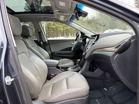 Used 2018 Hyundai Santa Fe Limited image 28