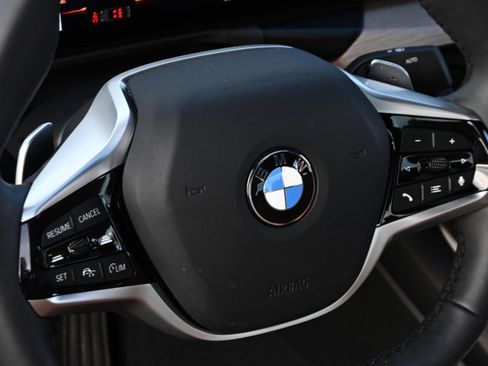 Certified 2025 BMW 330i Sedan image 24