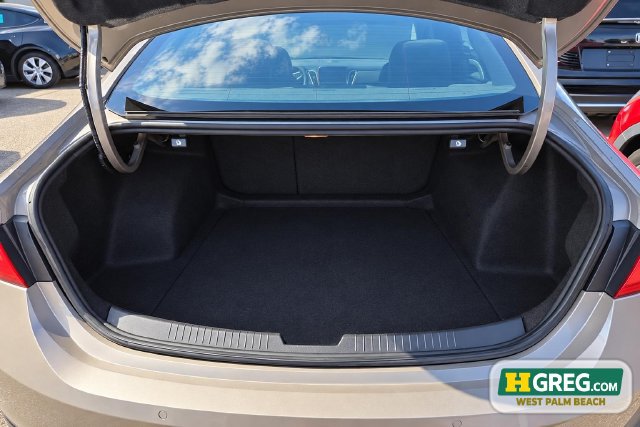Used 2024 Chevrolet Malibu LT FWD image 15