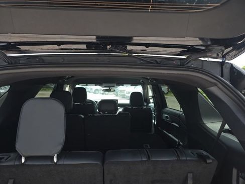 Certified 2025 Ford Explorer ST-Line w/ ST-Line Street Pack AWD/4WD image 5