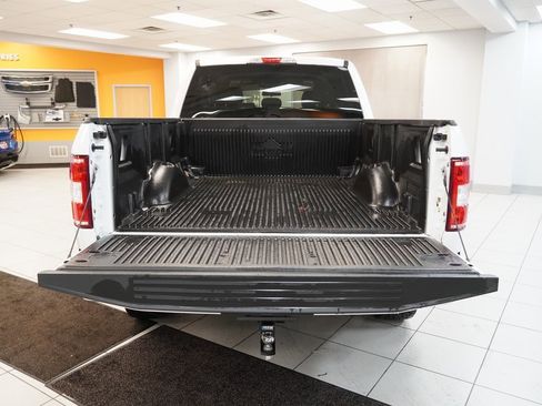 Used 2019 Ford F150 XLT w/ Trailer Tow Package image 9