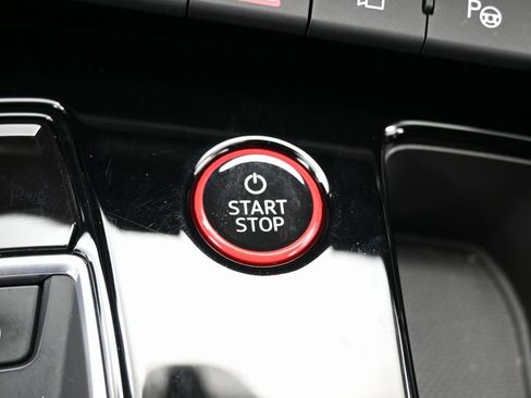 Used 2023 Audi RS e-tron GT w/ Carbon Performance Package image 30