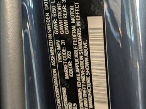 New 2025 Volvo XC90 B6 Core w/ Protection Package Premier image 18