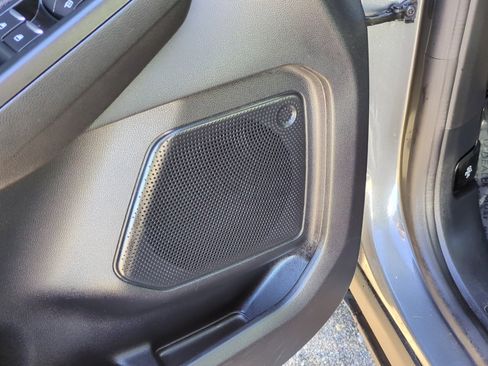 Used 2022 Ford Escape SE image 12