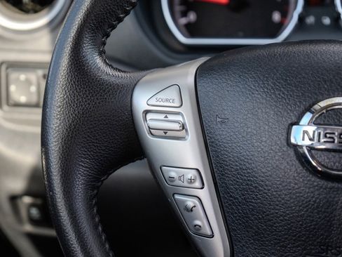 Used 2014 Nissan Versa Note SV w/ Sport Value Package image 17
