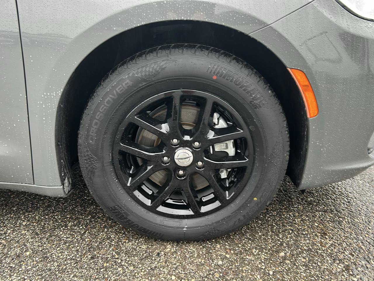 Used 2022 Chrysler Pacifica Touring-L FWD image 31