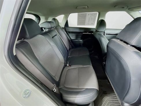 Used 2023 Kia Seltos S image 26