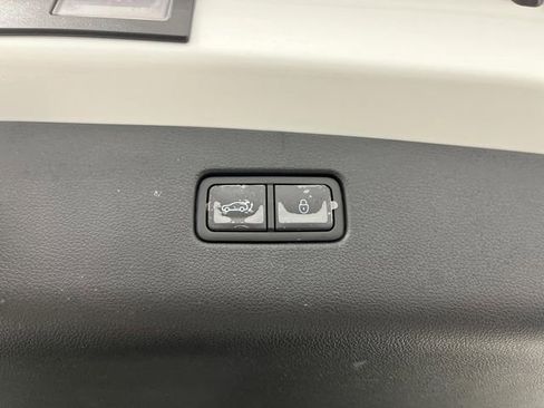 Used 2024 Genesis GV70 2.5T Sport Prestige w/ Sport Prestige Package image 17