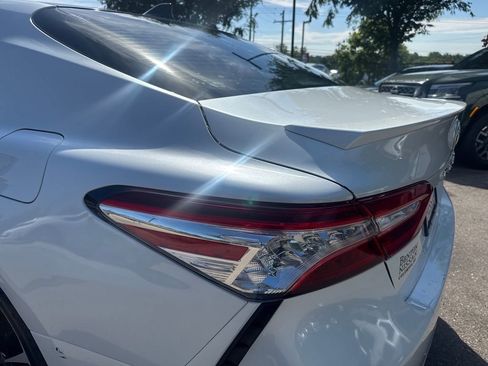 Used 2020 Toyota Camry XSE w/ Driver Assist Package FWD image 9