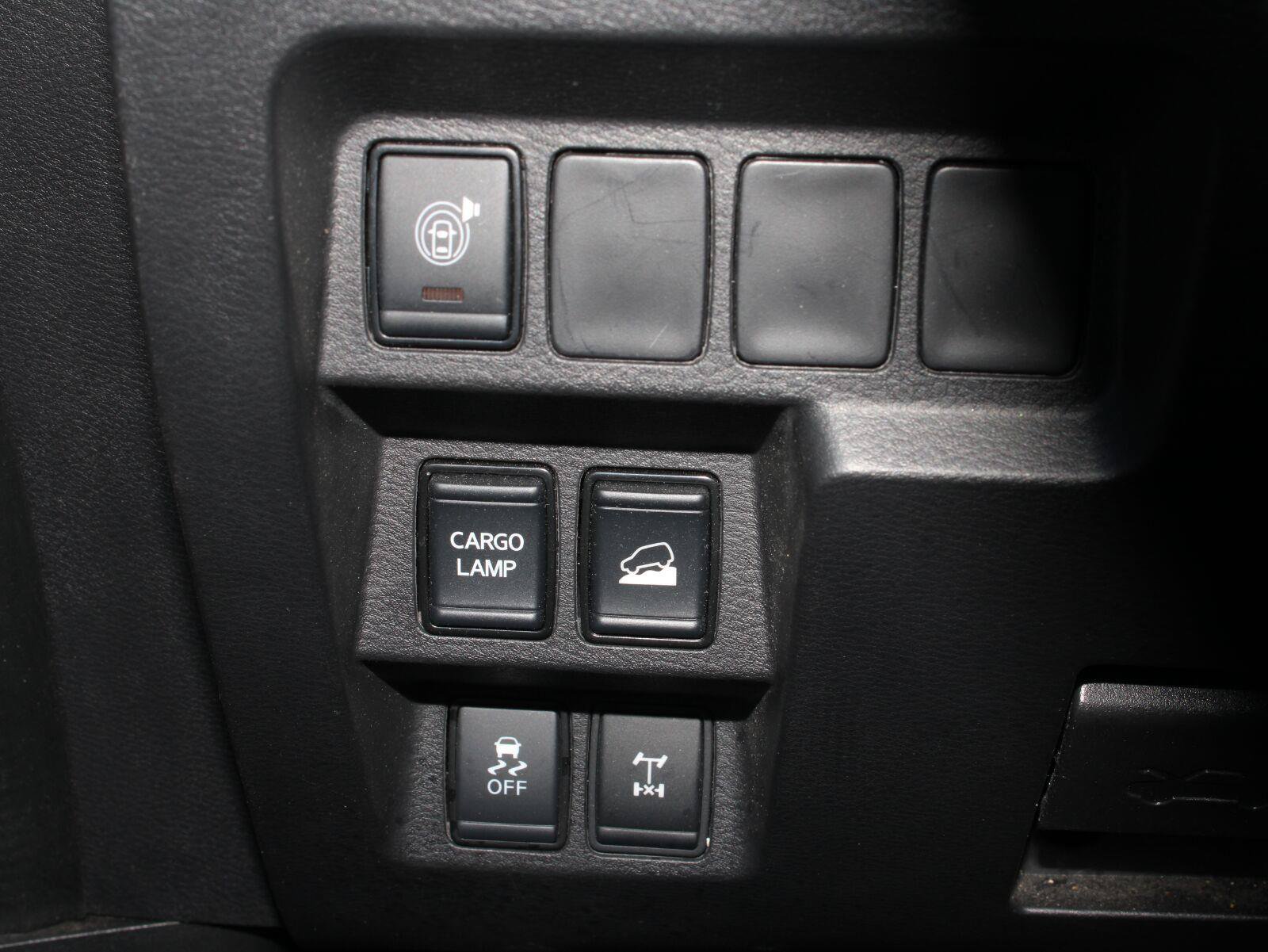 Used 2023 Nissan Frontier PRO-4X w/ Technology Package AWD/4WD image 8