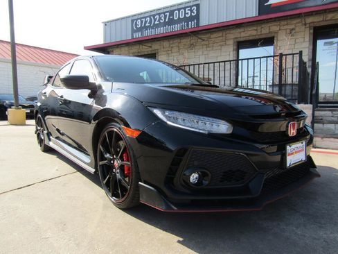 Used 2018 Honda Civic Type R image 6