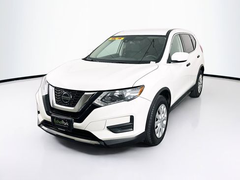 Used 2020 Nissan Rogue S image 3
