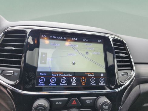 Used 2020 Jeep Grand Cherokee Altitude image 27