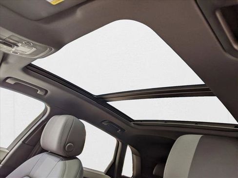 New 2025 Audi Q3 2.0T Premium image 13