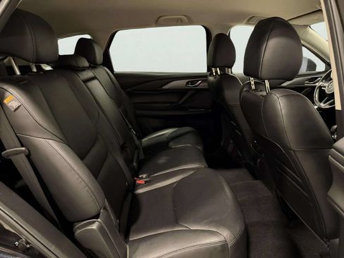 Used 2018 MAZDA CX-9 Touring AWD/4WD image 21
