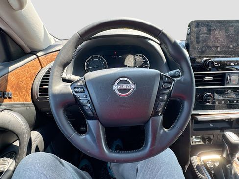 Used 2021 Nissan Armada SL AWD/4WD image 11