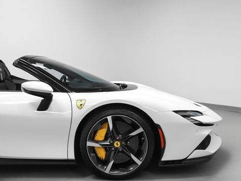 Certified 2024 Ferrari SF90 Spider AWD/4WD image 11