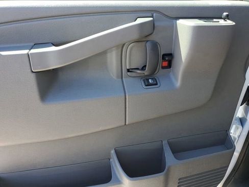 New 2026 GMC Savana 2500 Extended RWD image 16