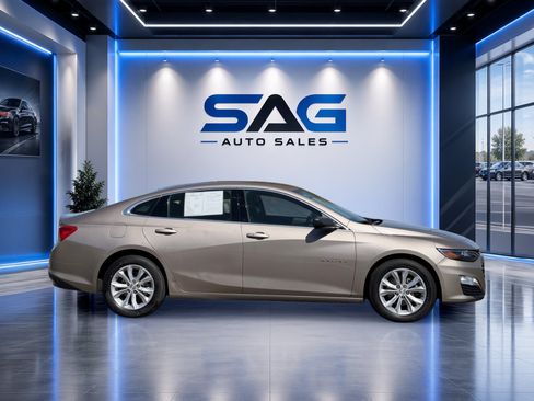 Used 2023 Chevrolet Malibu LT w/ Driver Confidence Package FWD image 3